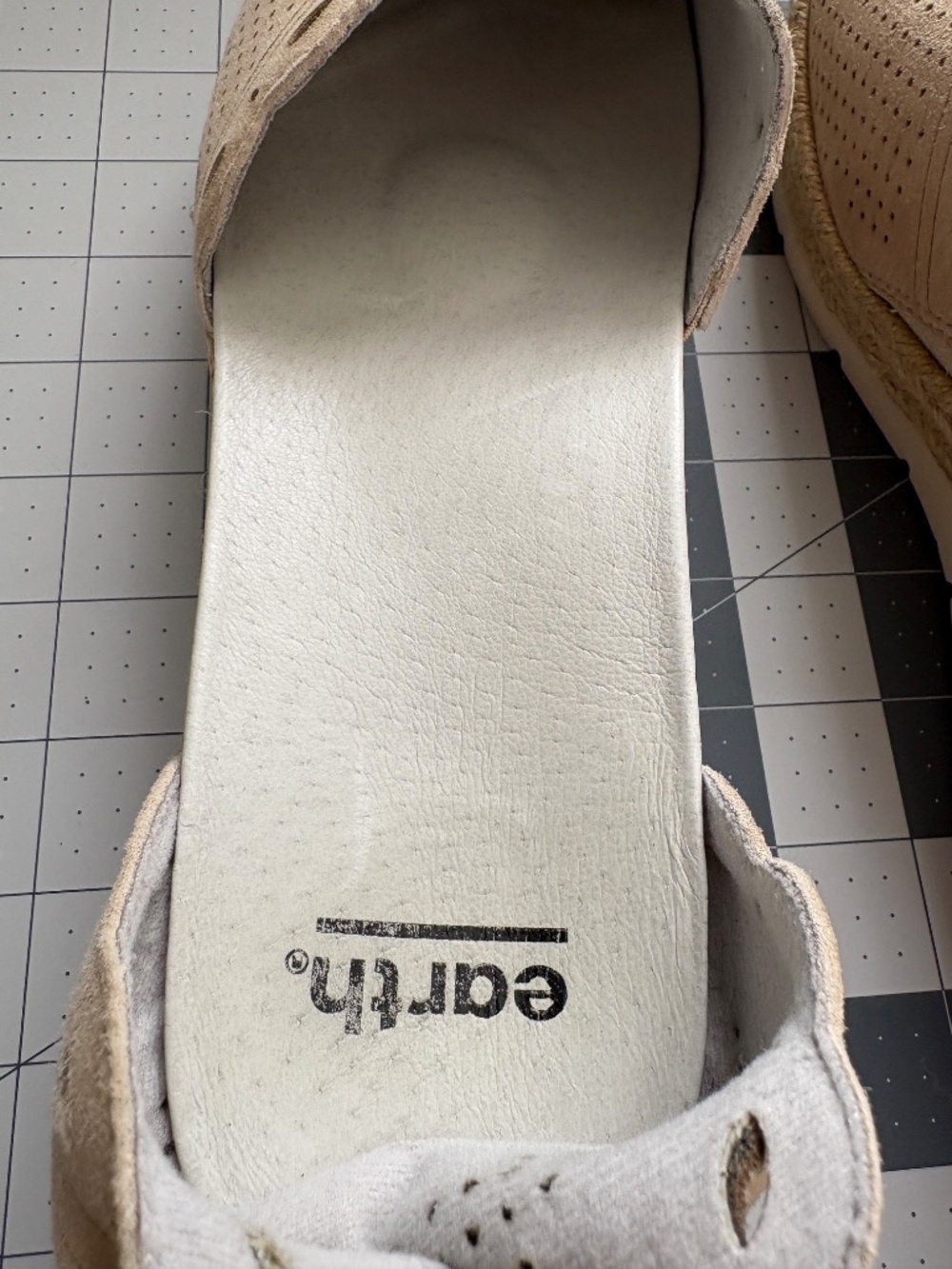 NWOT Espadrille Earth Modena Yarrow - Picture 9 of 10